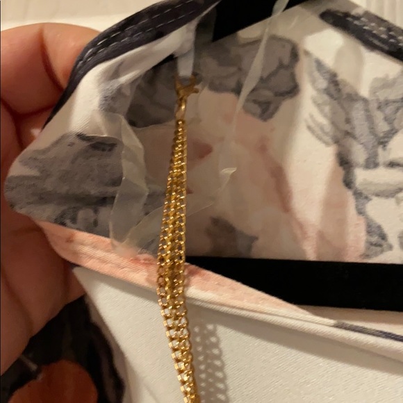 NWOT Floral Dress ❗️ - Picture 4 of 6